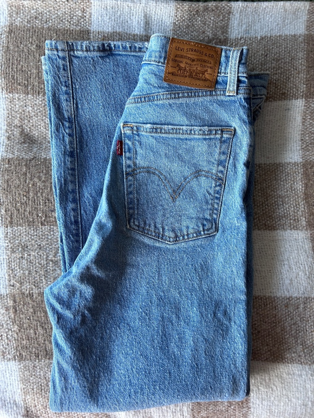 Levi’s ribcage straight leg jeans